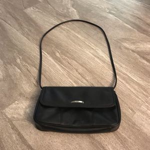 Cabin Creek black shoulder/clutch purse